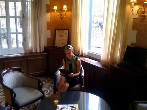The Write Hotel